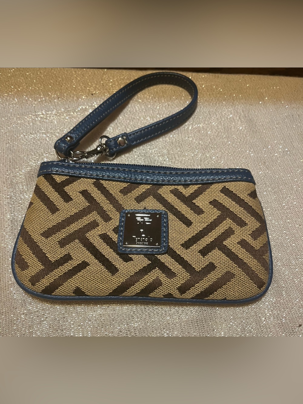 Tignanello Geometric Wristlet Lined Zip Closure Wrist Strap